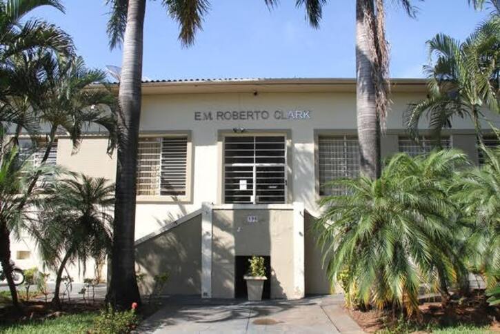 imagem da entrada do Roberto Clark